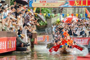 杰伦-约翰逊谈马刺下半场变首发：我们有点放松了